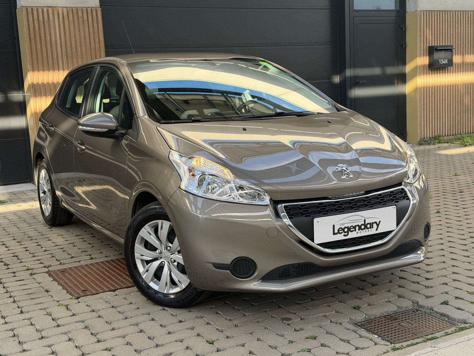 PEUGOET 208 1.2 ALLURE / 22.000 KM!!!! / AIRCO / GARANTIE, Autos, Achat, Euro 6, Entreprise, Garantie prolongée