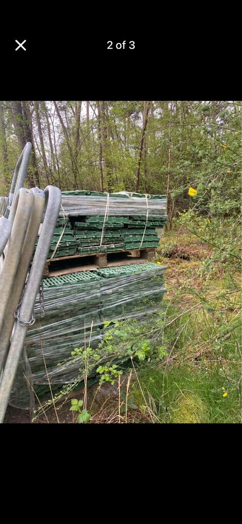 Eerst = eerst mudcontrol + texas panelen longeercirkel, Dieren en Toebehoren, Stalling en Weidegang, Weidegang, 4 paarden of pony's of meer