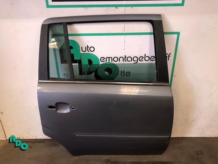 Portière 4portes arrière droite d'un Opel Zafira B (Zafira, -, Opel, 3 mois de garantie, Utilisé