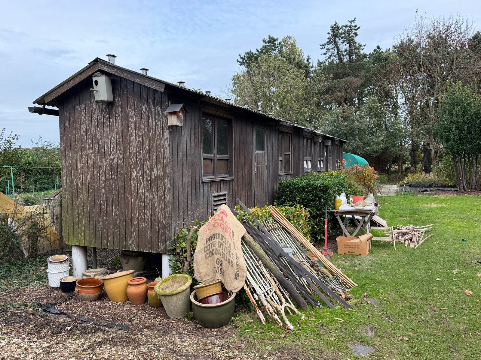 Demster duivenhok 12 x 2 m - zelf af te breken, Jardin & Terrasse, Enlèvement, Utilisé, Bois, Abri de jardin