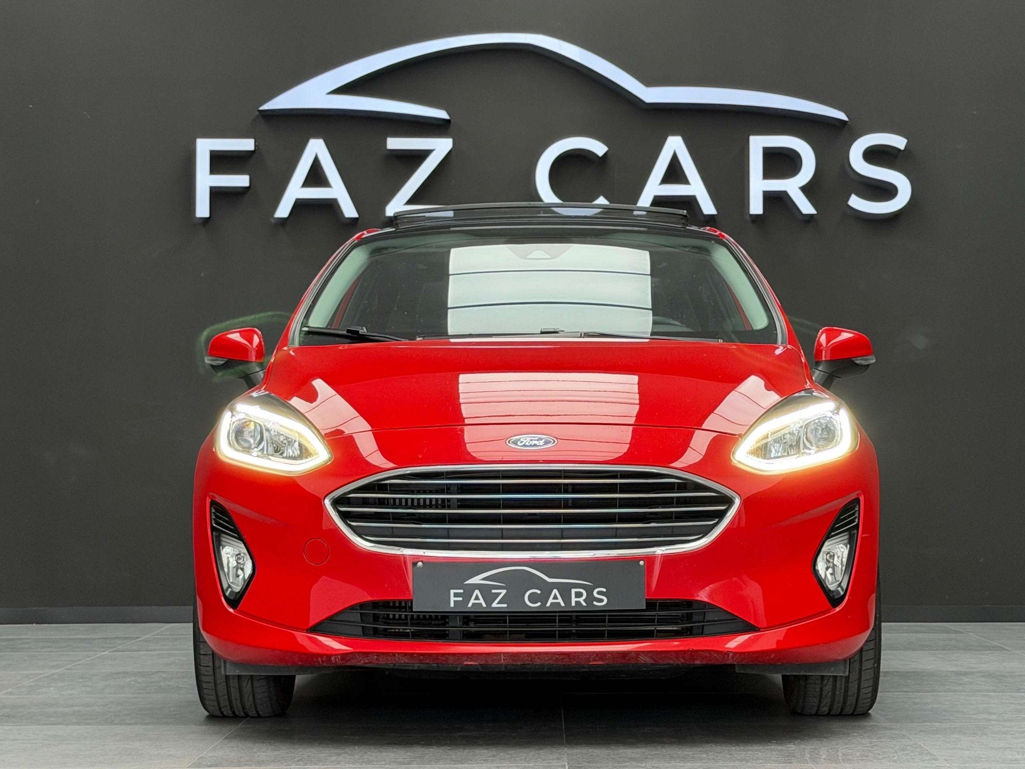 Ford Fiesta 1.0 EcoBoost Titanium * TOIT PANO + CAMERA + GAR, Auto's, Stof, Gebruikt, Bedrijf, 5 deurs