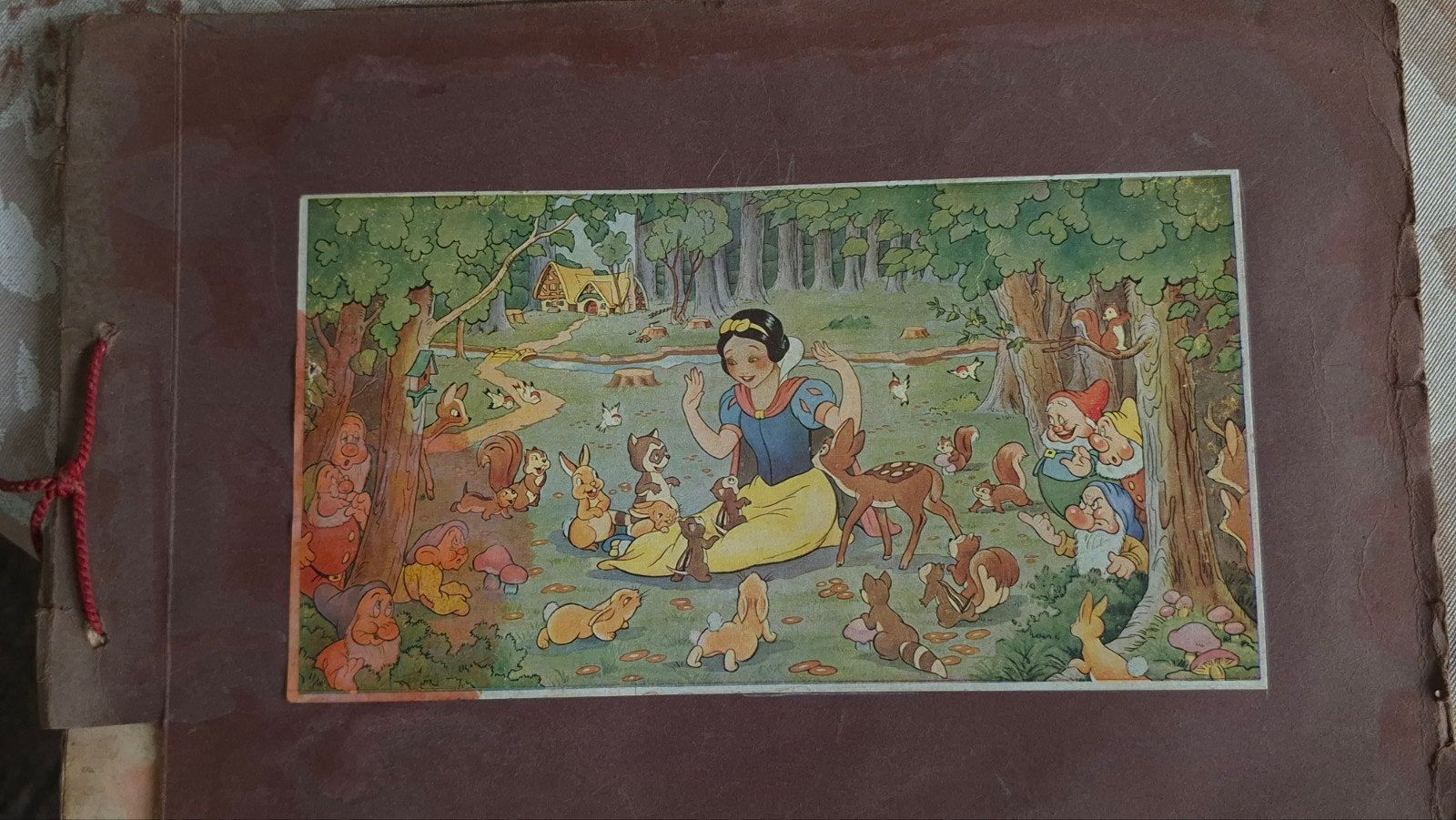 Album Blanche-neige, Boeken, Gelezen, Ophalen of Verzenden, Gebroeders Grimm, Overige onderwerpen
