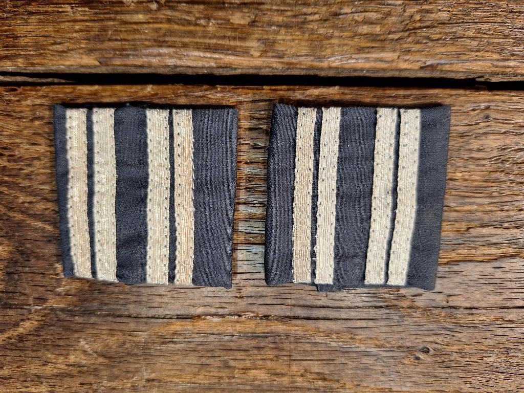 originele graden Belgische luchtmacht 1 sergeant, Verzamelen, Ophalen of Verzenden, Luchtmacht, Kleding of Schoenen