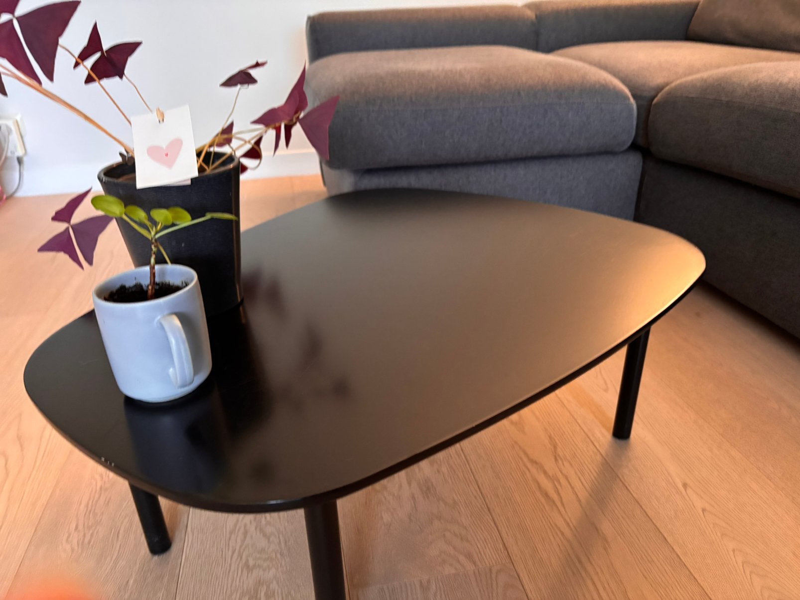 Table basse noire compacte, Maison & Meubles, 50 à 100 cm, Enlèvement, Utilisé, 50 à 100 cm