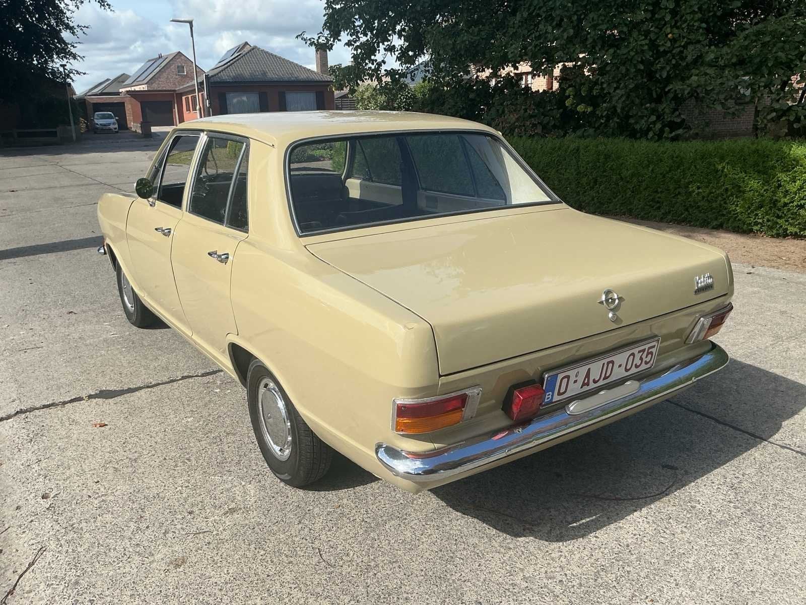 1972 Opel Kadett 1100 Oldtimer, Auto's, Bedrijf, Overige carrosserie, Opel, Handgeschakeld