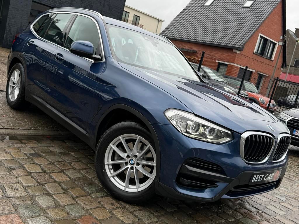 BMW X3 2.0iA xDrive20 * Trekhaak, Automaat, Stof, 4 cilinders, Blauw