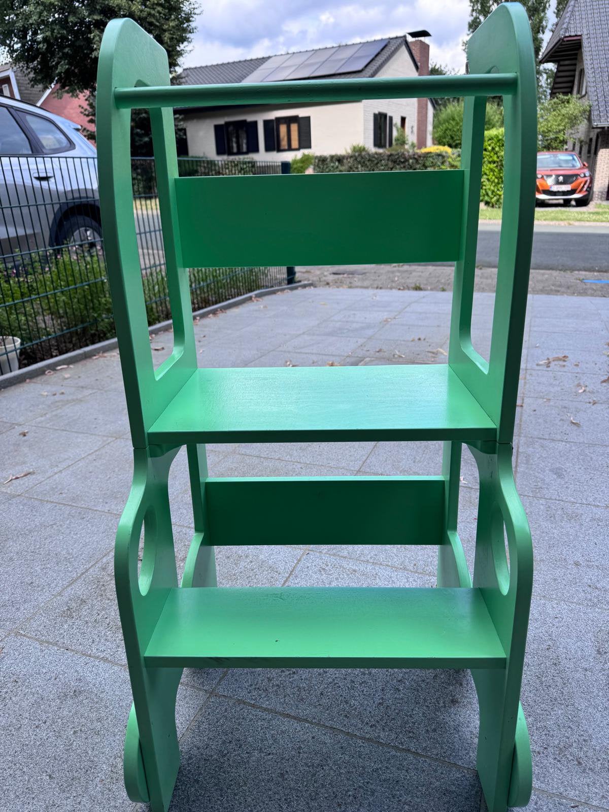 Tour pliable 2en1 - table  et chaise, Enfants & Bébés, Enlèvement, Comme neuf