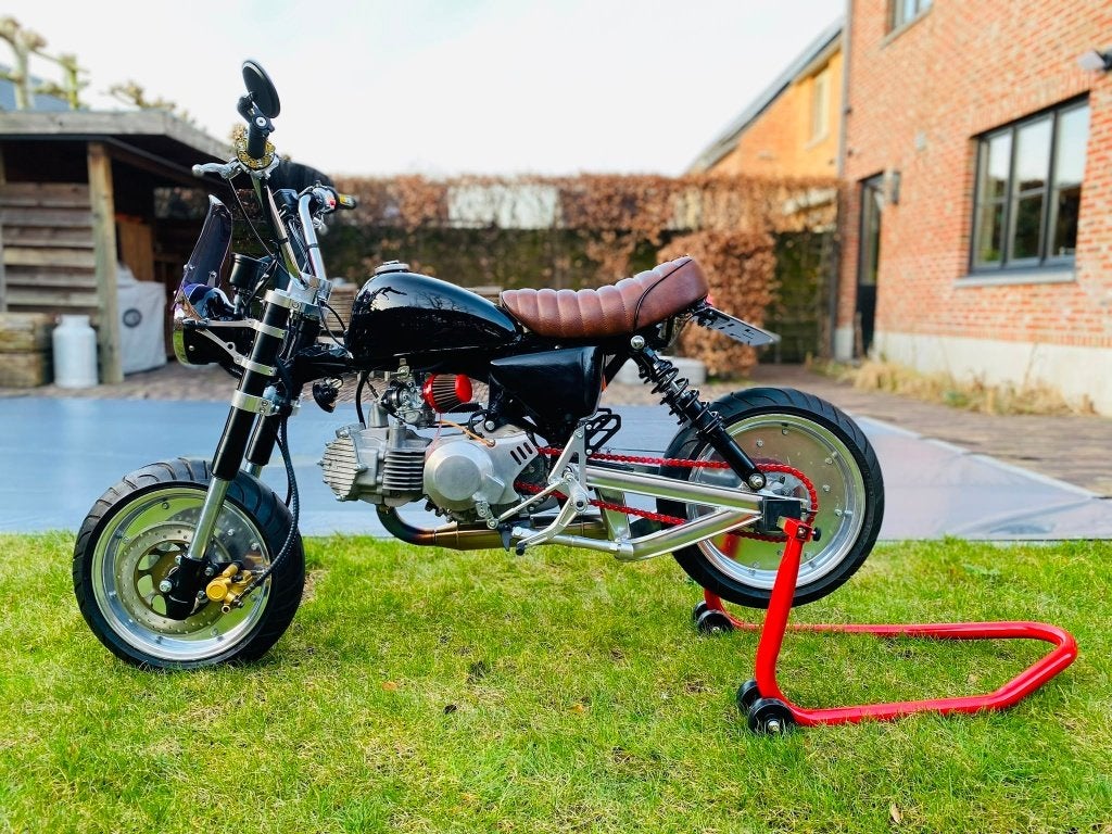 Moto monkey, Particulier