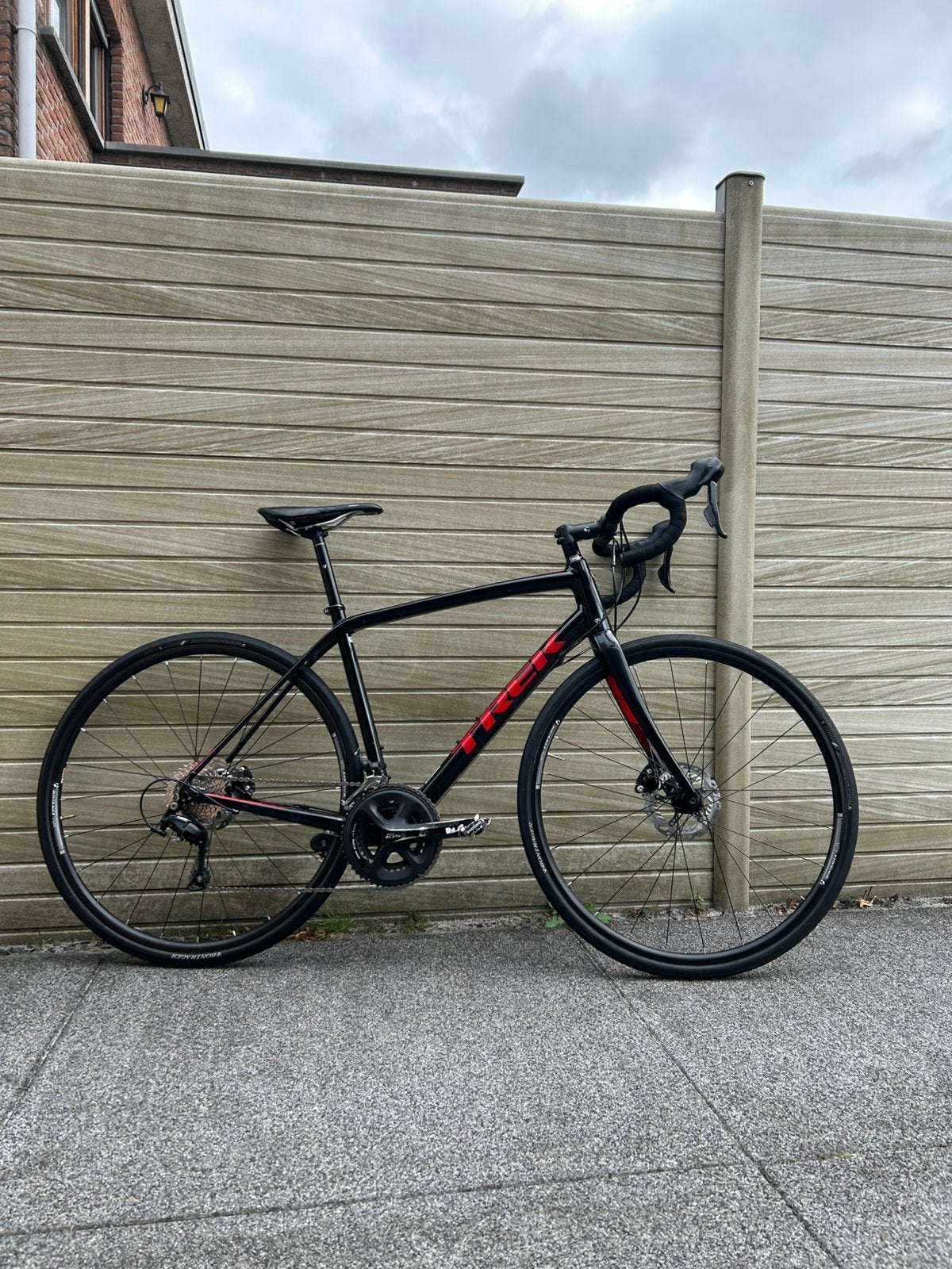 Trek Domane, Fietsen en Brommers, Fietsen | Racefietsen, 28 inch, Zo goed als nieuw, Schijfrem, Ophalen