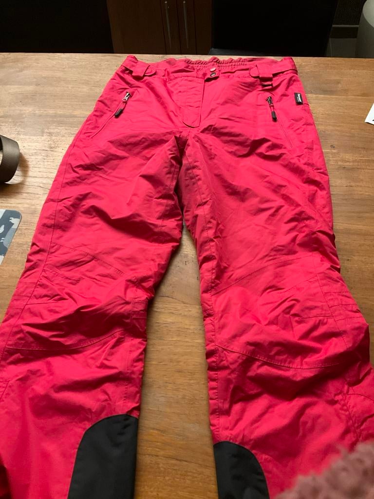 Rode skibroek Thinsulate maat 44, Kleding | Dames, Ophalen, Zo goed als nieuw, Maat 42/44 (L)