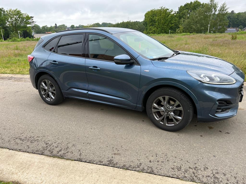 Kuga 1.5 ST LINE 150 pk model 2020 sportpakket, Auto's, Ford, Voorwielaandrijving, 1489 cc, Blauw, Handgeschakeld