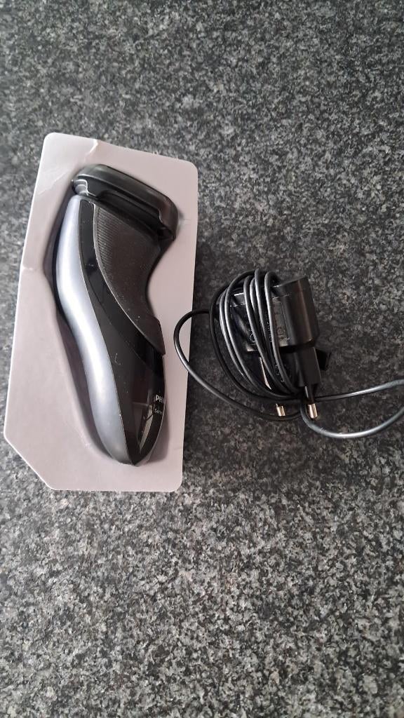 Philips Series 3000 scheerapparaat., Elektronische apparatuur, Ophalen of Verzenden, Gebruikt, Scheren en Epileren
