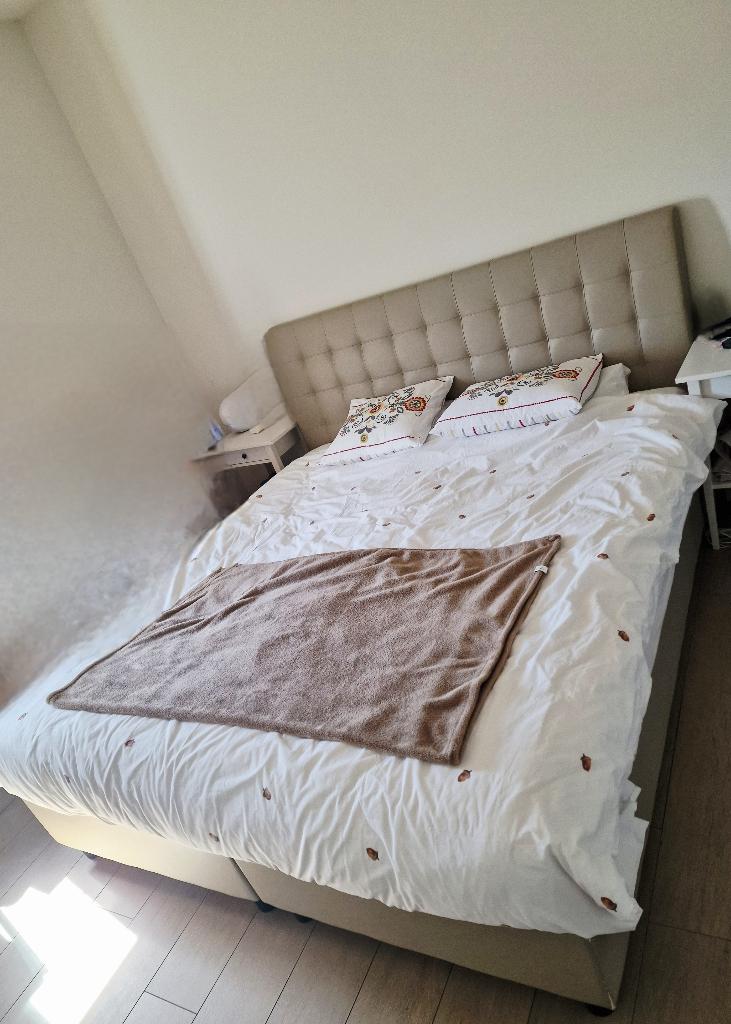 Bed, Ophalen, Gebruikt, 200 cm, 180 cm