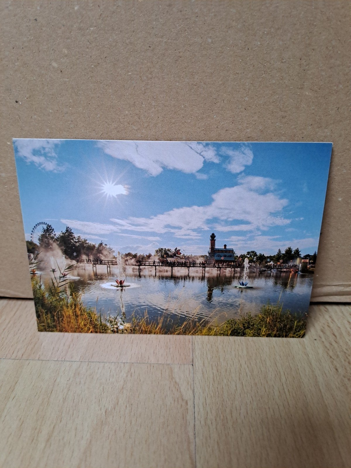 Tomorrowland kaarten en krant, Hobby en Vrije tijd, Ophalen of Verzenden