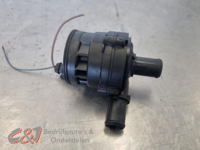 Pompe à eau supplémentaire d'un Renault Master, Renault, -, 3 mois de garantie, Utilisé