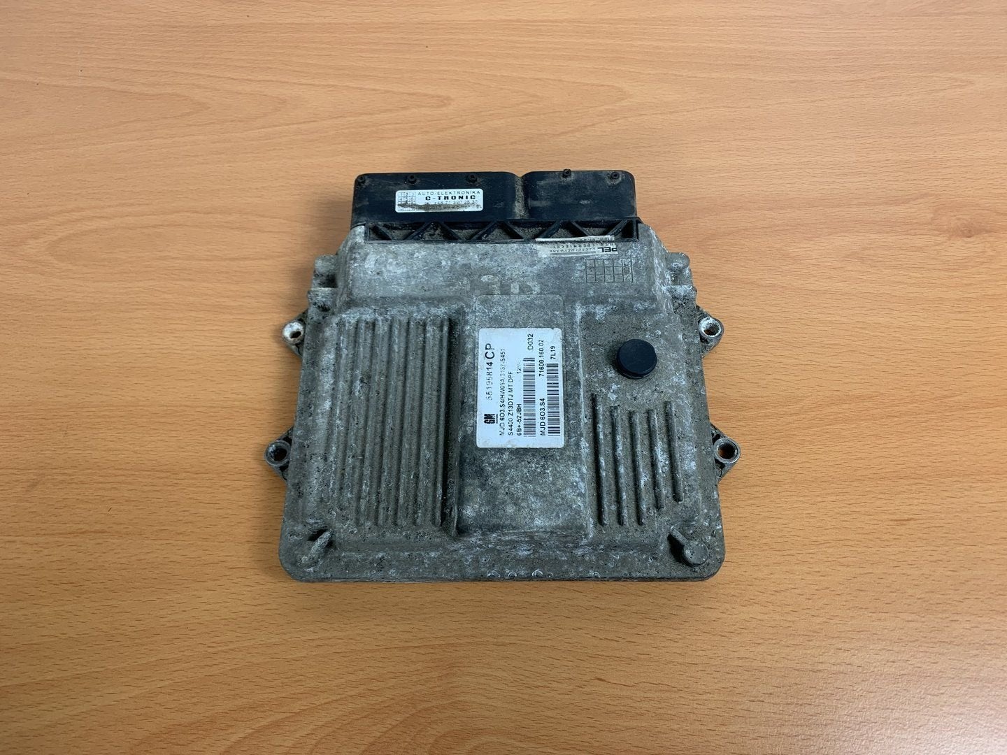 ecu computer opel corsa D 1.3 diesel 2006 - 2009 55195814CP, -, Opel, Utilisé, -