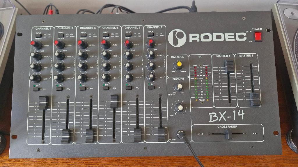 Table de mixage RODEC BX 14, Verzenden, Zo goed als nieuw, 5 tot 10 kanalen, Microfooningang