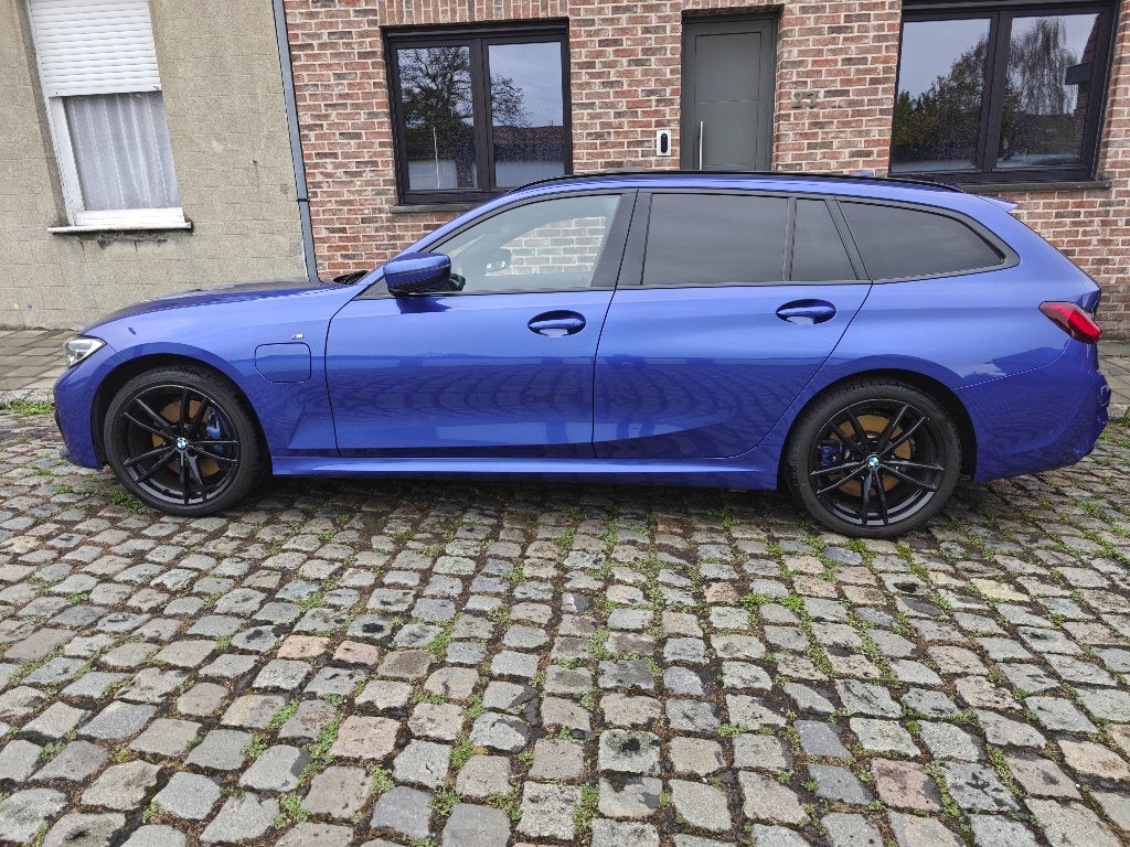 BMW 330e M Sport Touring, Autos, Cuir, 215 kW, Achat, Phares entièrement LED