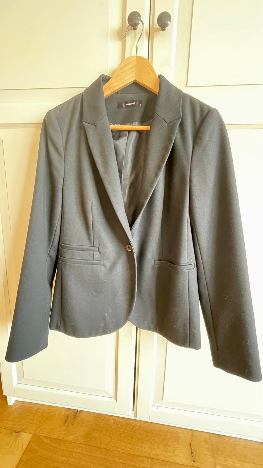Zwarte blazer Hallhuber nieuw, Kleding | Dames, Ophalen, Nieuw, Maat 38/40 (M), Zwart