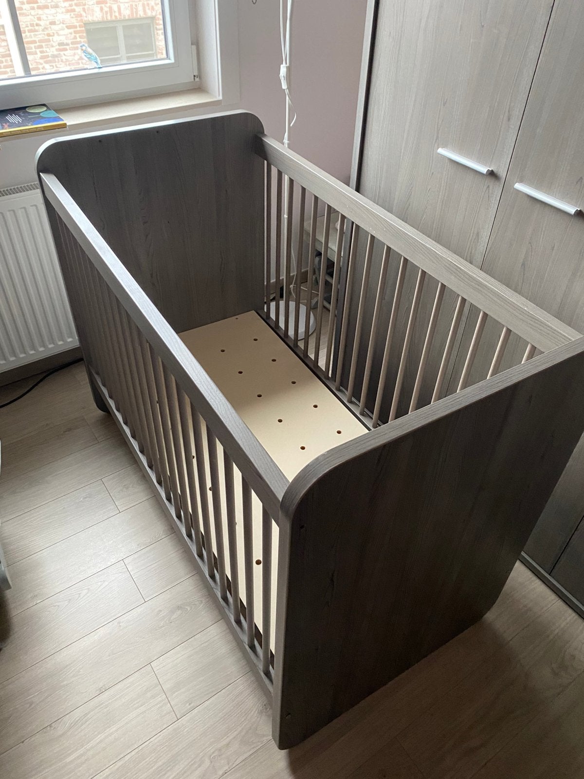 Babybed omvormbaar tot 1-persoonsbed, Kinderen en Baby's, Ophalen, Zo goed als nieuw, Jongetje of Meisje