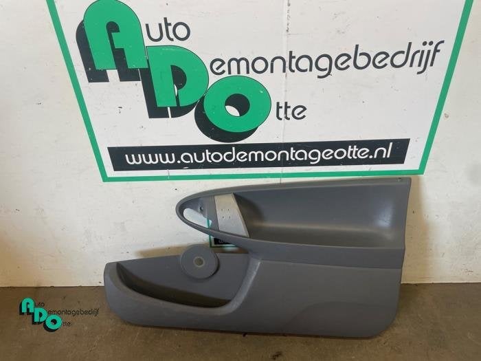 Revêtement portière 2portes droite d'un Citroen C1 (C1 05-, -, 3 mois de garantie, Utilisé, -
