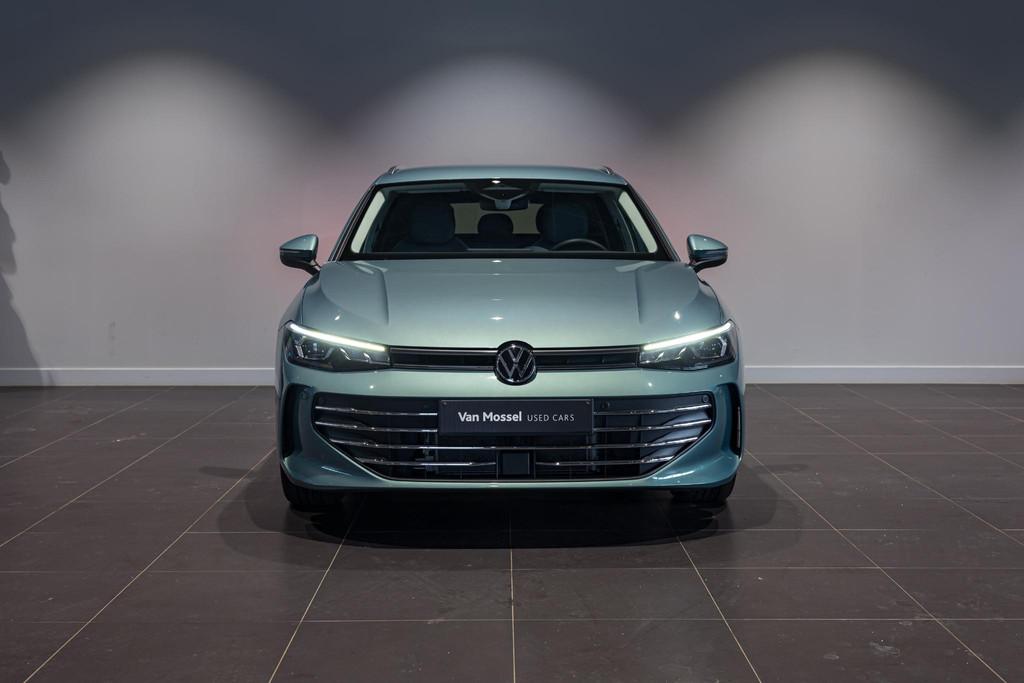Volkswagen Passat Variant 1.5 eTSI DSG | Massage Stoelen | L, Auto's, https://public.car-pass.be/vhr/f6d0aaa2-53b3-41e7-81ea-4b8229bca9b4