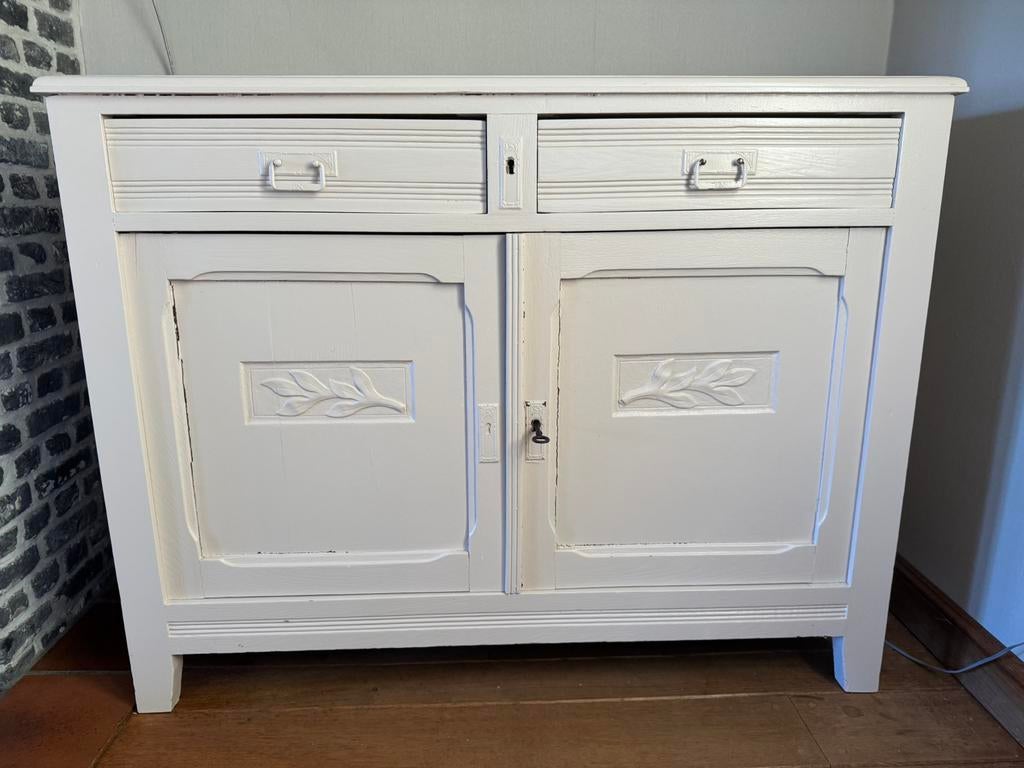 Antieke commode (lichtroze geschilderd), Ophalen, Gebruikt, Kast