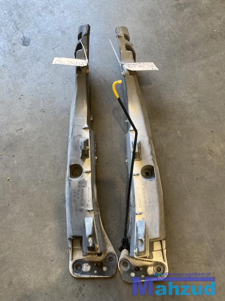 RENAULT CLIO 3 Links rechs voor scherm steun bevestingsplaat, Renault Group, Gebruikt, Contact.group@renault.com, Renault
