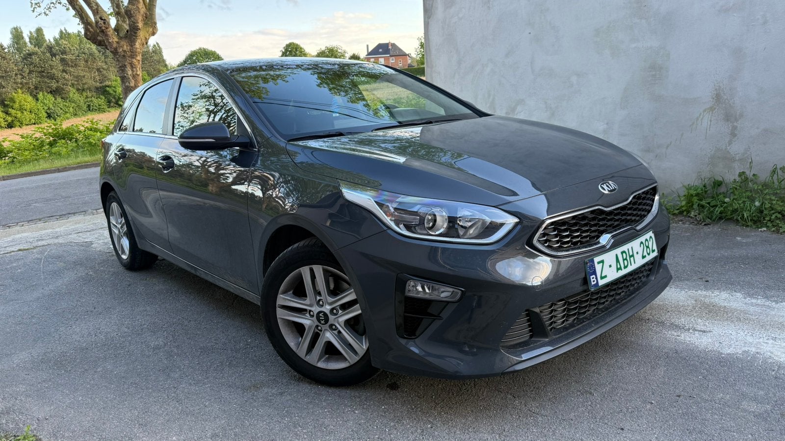 Kia seed 1.4cc faible km 64542 km euro 6bt, Autos, Argent ou Gris, Achat, Euro 6, Noir