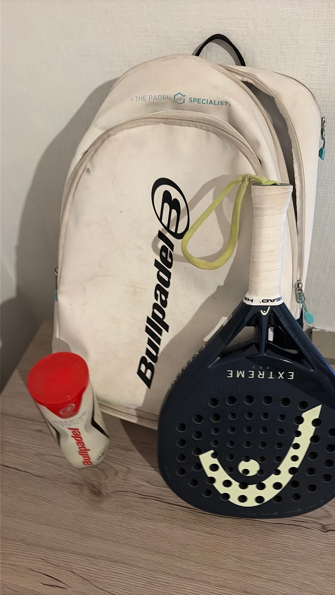 Padel racket+padelrugzak+padelballen, Sport en Fitness, Ophalen, Zo goed als nieuw, Padelballen
