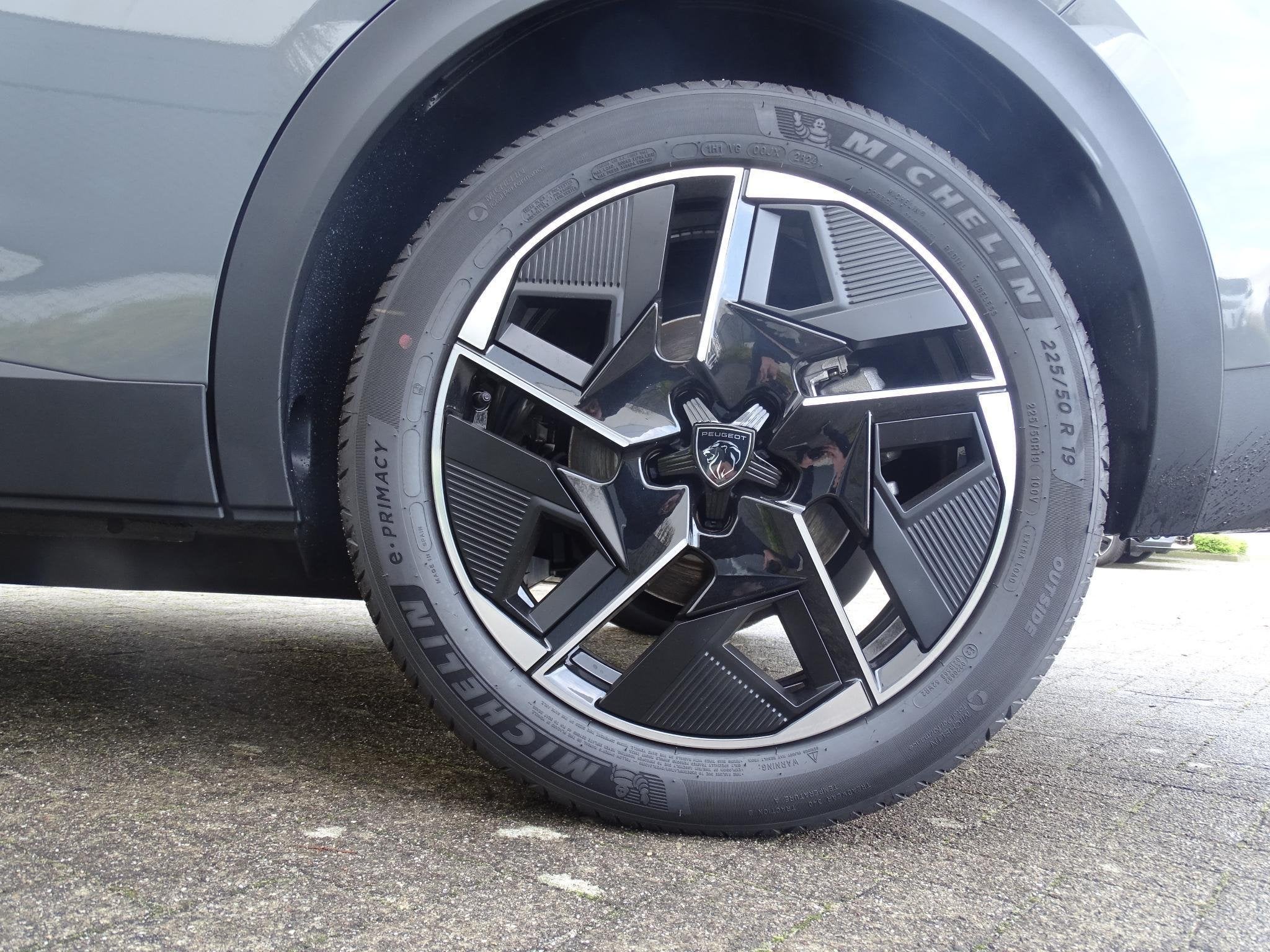 Peugeot 408 e-408 210 GT ! ACTIEPRIJS !, Auto's, Stof, Gebruikt, Zwart, 209 pk