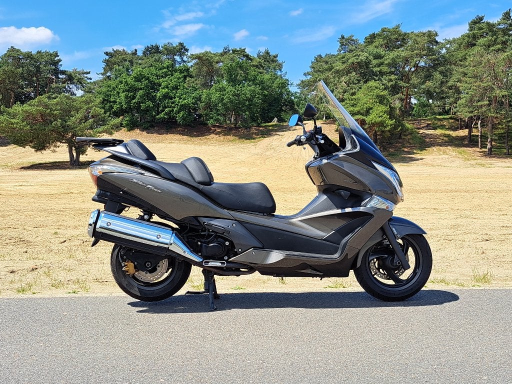 honda fjs 600 silverwing 2011, 600 cm³, Scooter, Plus de 35 kW, Particulier