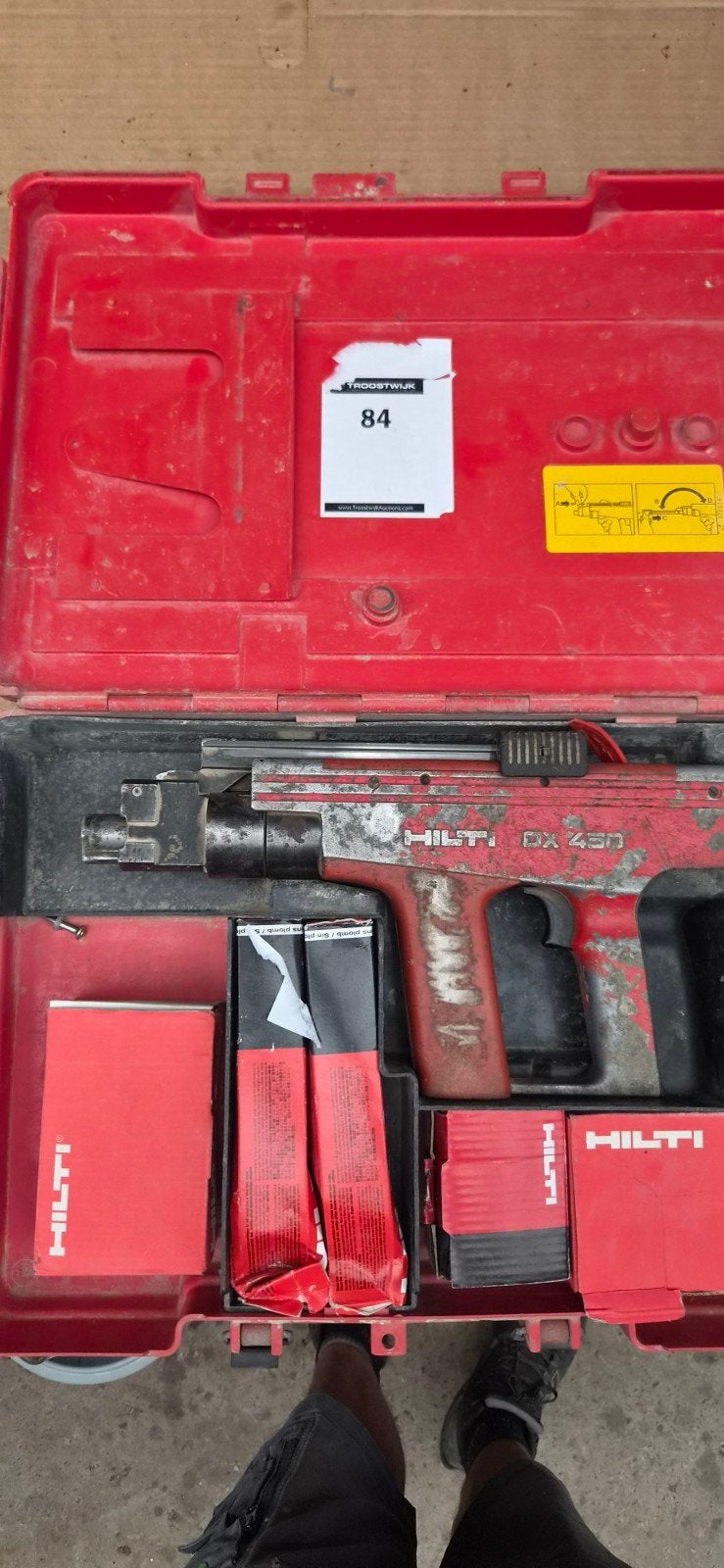 Hilti DX450 - 2 stuks, Doe-het-zelf en Bouw, Gereedschap | Handgereedschap, Ophalen of Verzenden, Hilti