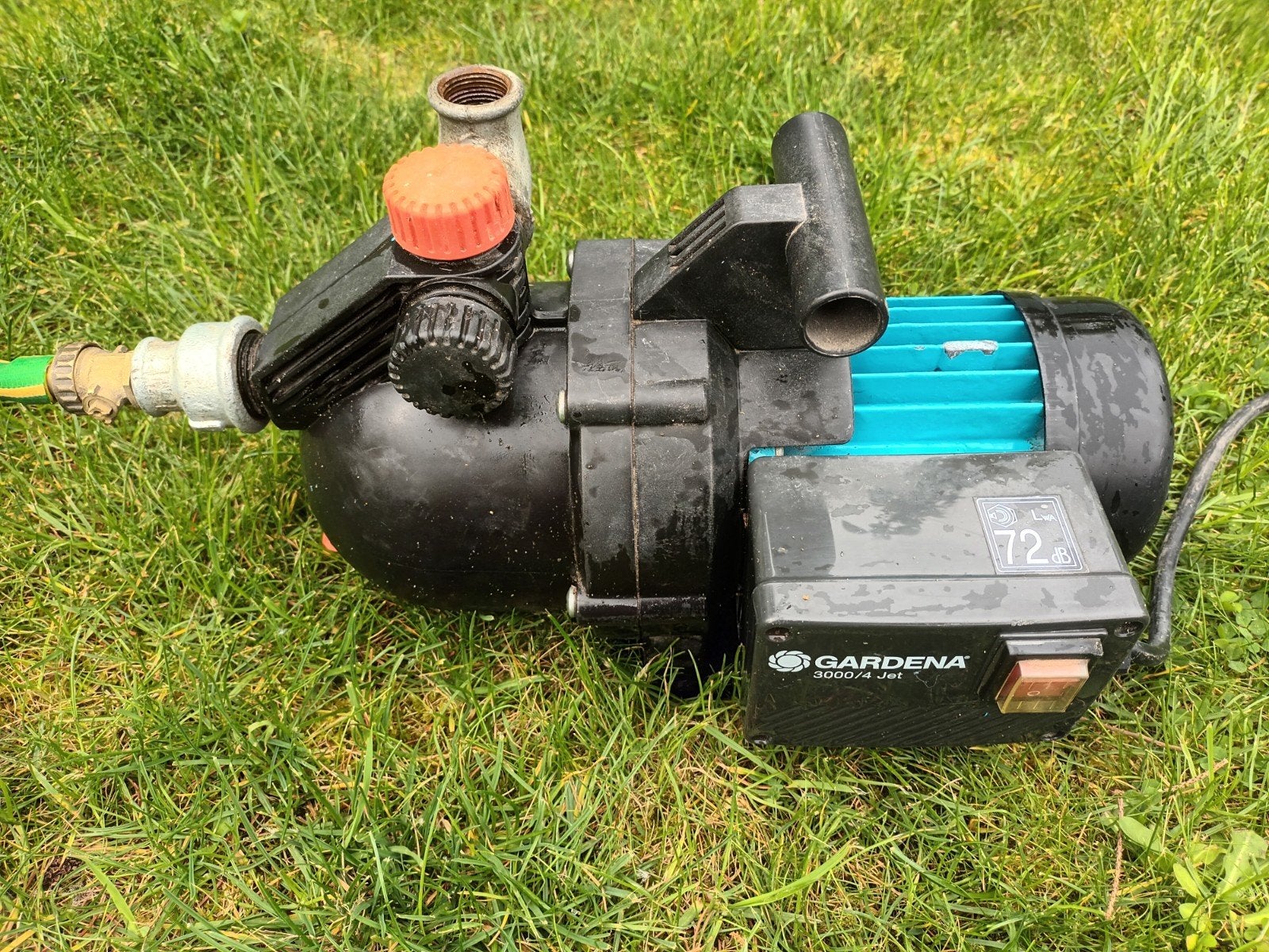 Gardena waterpomp 3000/4jet, Ophalen, Zo goed als nieuw, Elektrisch, Regentonpomp