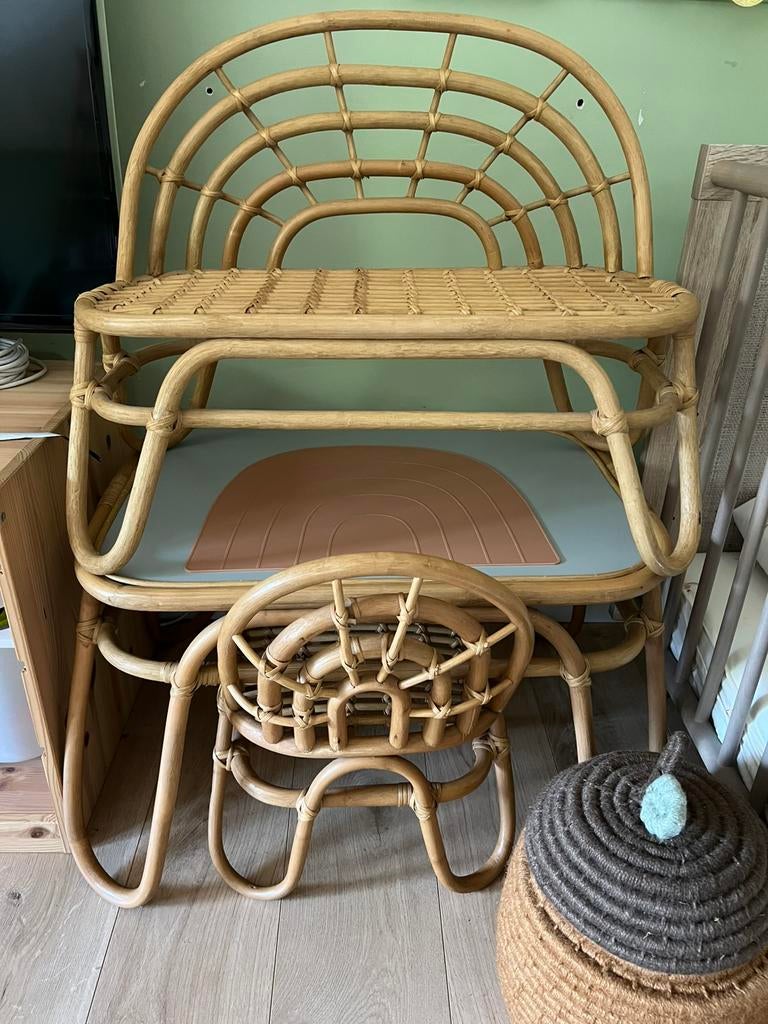 Rotan tafel setje merk: oyoy, Ophalen, Zo goed als nieuw