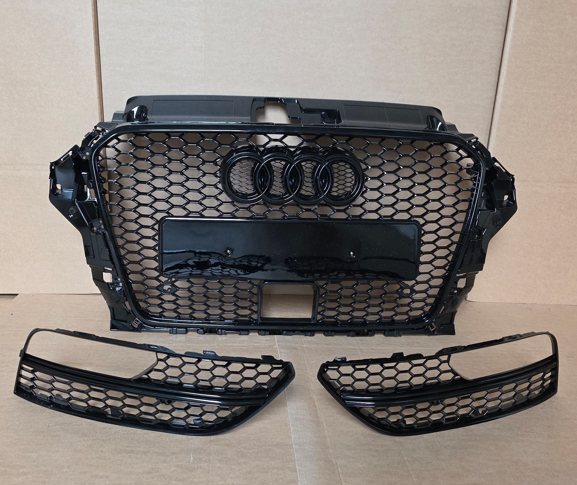 Grill Roosters Mistlamp Kapjes Audi A3 8V LINKS & RECHTS, Neuf, -, Origine de la pièce connue, -