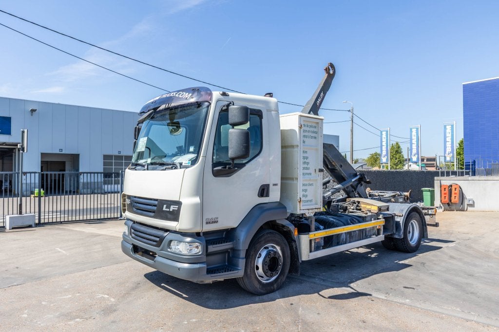 DAF CF55.220 (bj 2012), Automaat, Euro 5, Achterwielaandrijving, Elektrische ramen