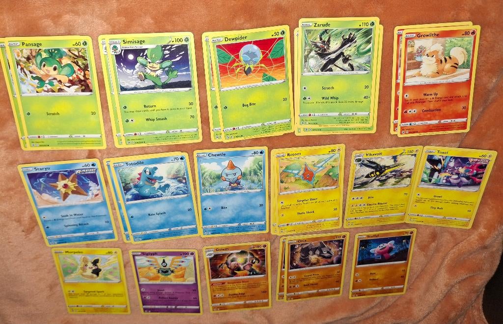 Fusion Strike Pokémon kaarten te ruil, Ophalen of Verzenden, Zo goed als nieuw, Meerdere kaarten, Foil