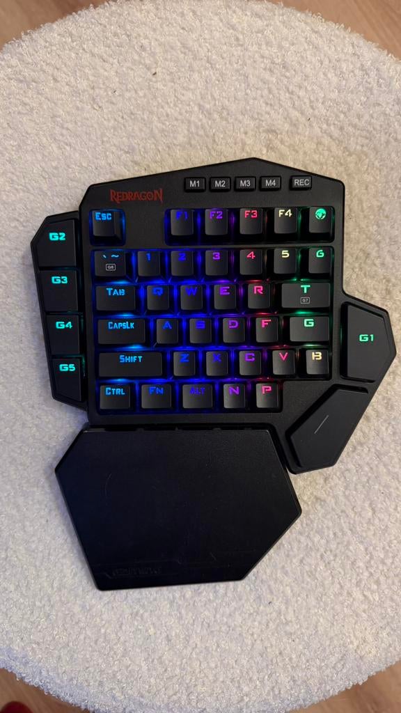 REDRAGON DITI ELITE K585 RGB 42-Key Wireless Gaming Keyboard, Informatique & Logiciels, Claviers, Enlèvement, Comme neuf