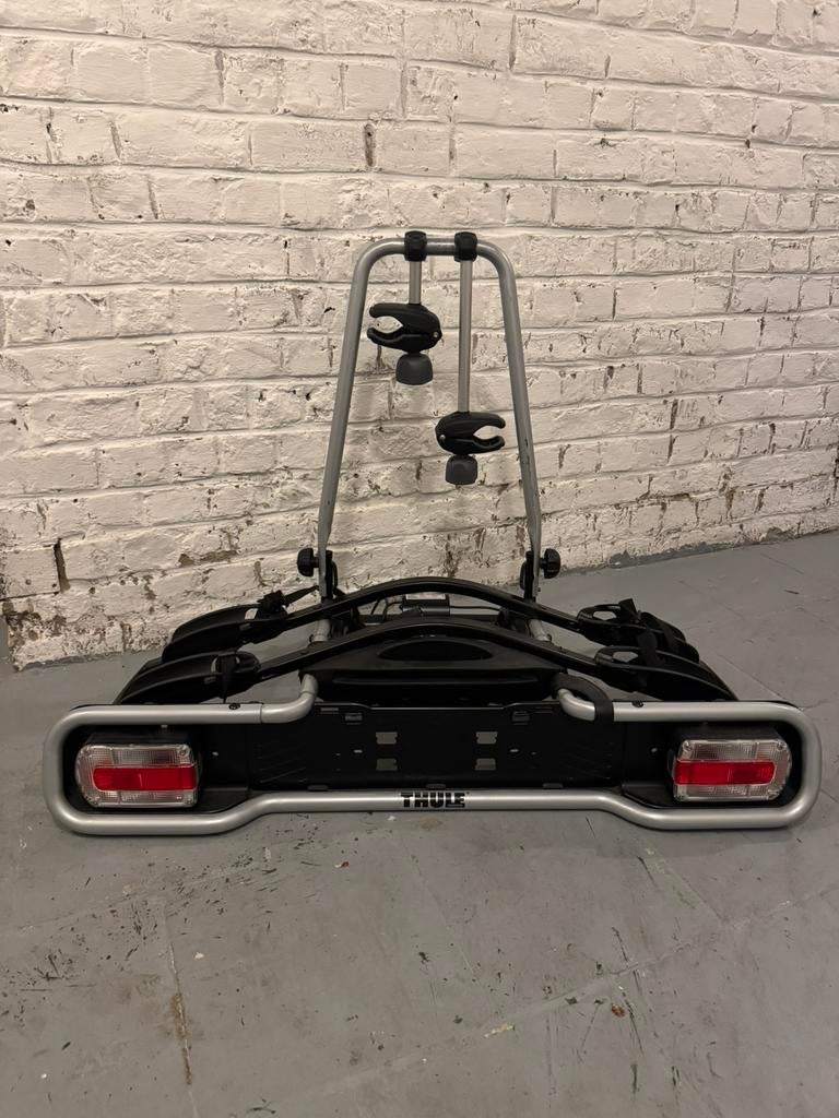 THULE fietshouder (2 fietsen) kantelbaar en afsluitbaar, Auto diversen, Fietsendragers, Ophalen, 2 fietsen, Zo goed als nieuw