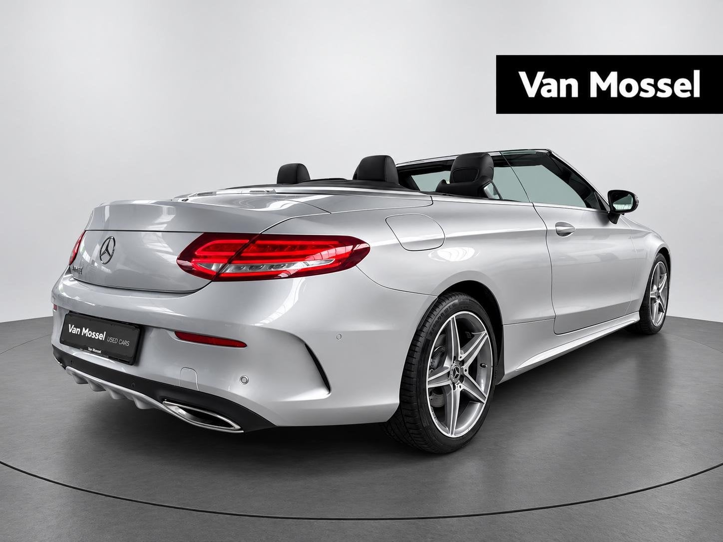 Mercedes-Benz C 220d Cabriolet + AMG LINE + LEDER + CAMERA +, Auto's, Automaat, 4 zetels, Zwart, 4 cilinders