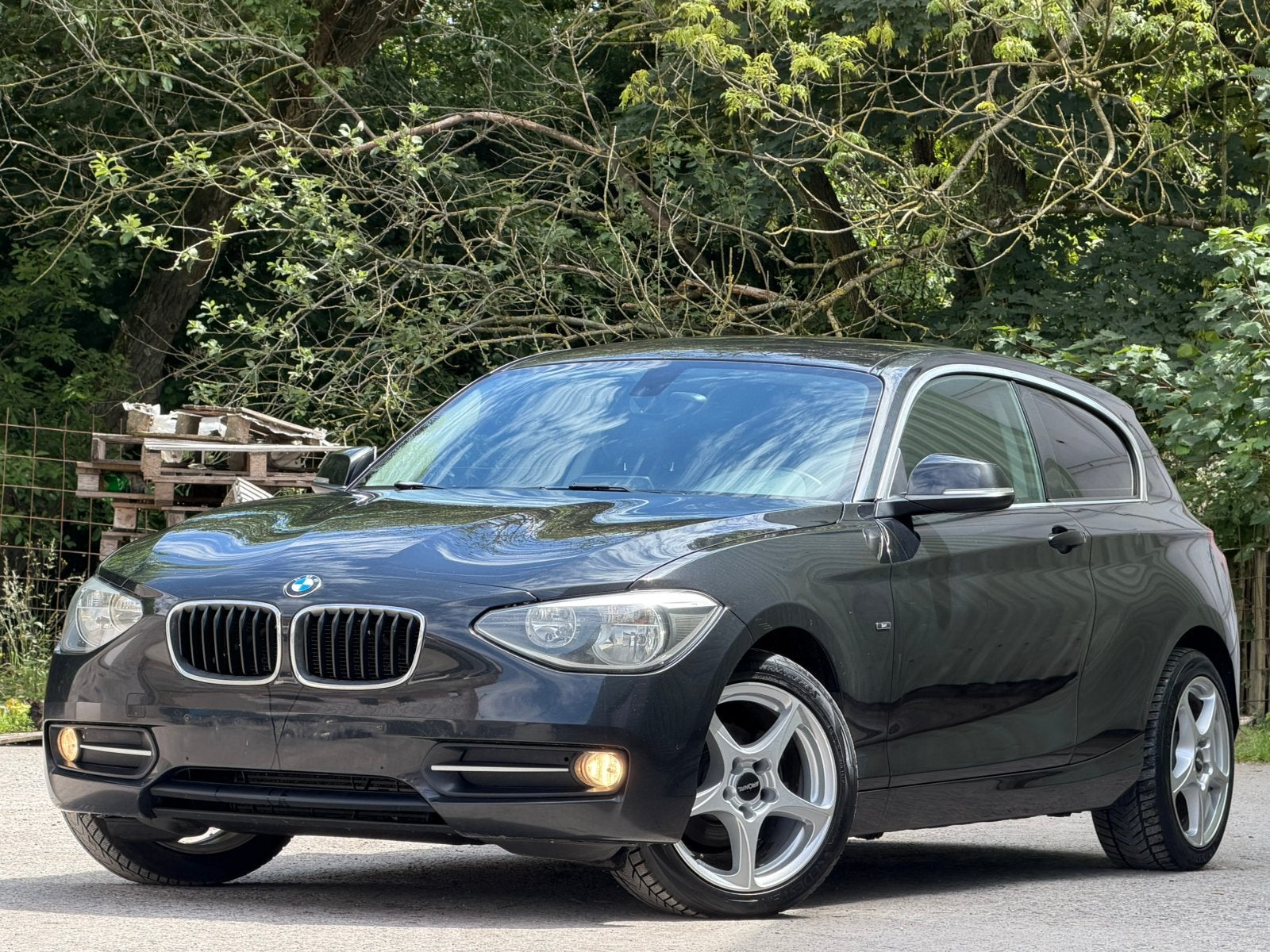 BMW - Série 1 - Diesel - 2014 - Navi - Cuir, Auto's, BMW, Euro 5, 1 Reeks, Zwart, Leder