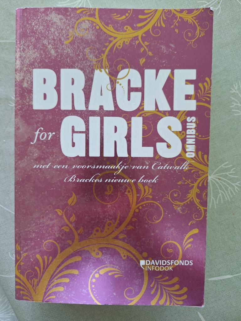 Bracke for Girls Omnibus (bundel van 3 boeken), Boeken, Fictie, Dirk Bracke, Ophalen, Gelezen