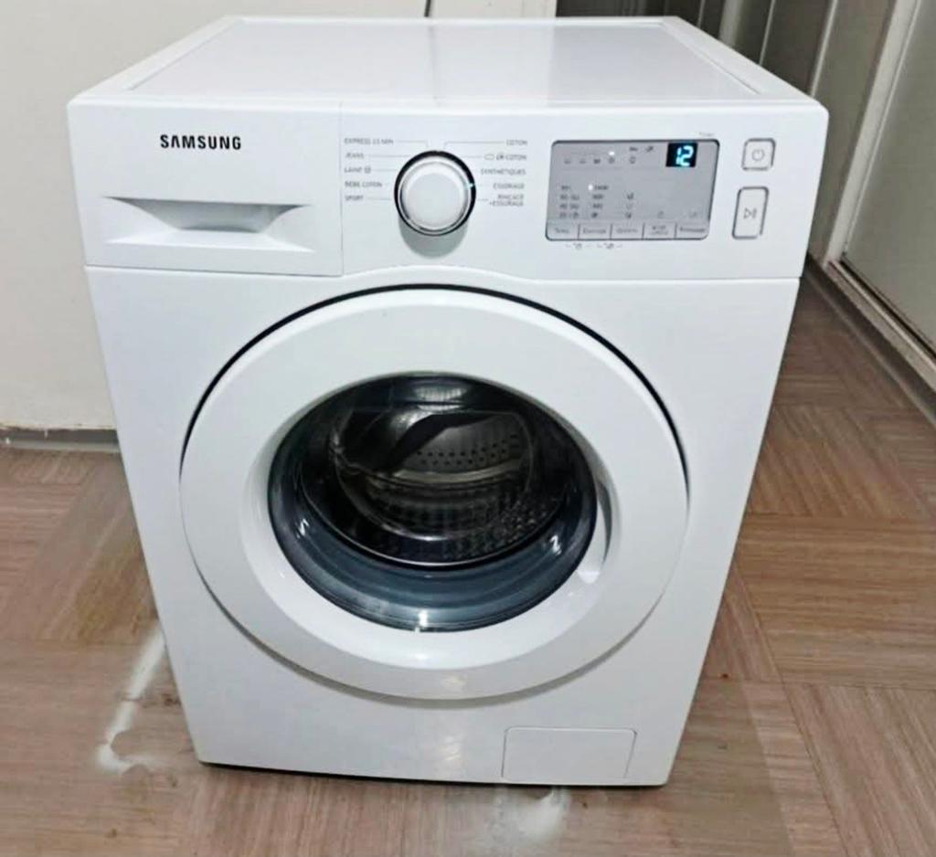 Samsung lave linge  8KG A+++ 1400T  peu servit, Electroménager
