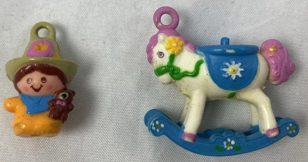 Charmkins Johnny Jump-Up en Lazy Daisy schommelpaard, Verzamelen, Verzenden, Overige figuren, Zo goed als nieuw, Beeldje of Figuurtje
