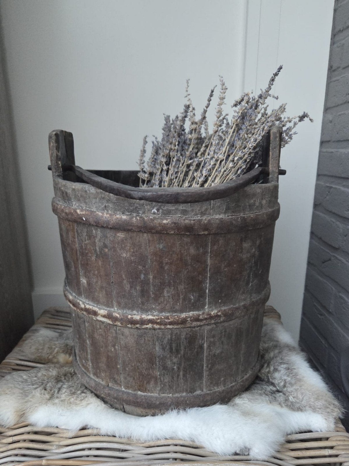 landelijke oude houten emmer, Huis en Inrichting, Ophalen