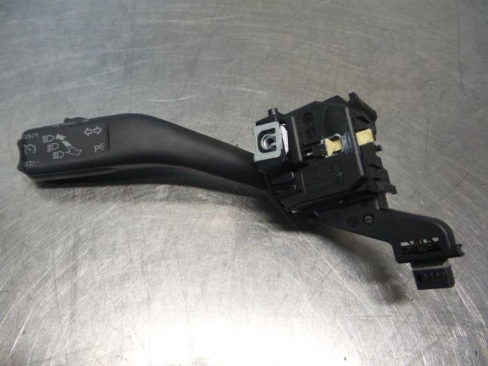 Commutateur feu clignotant d'un Volkswagen Touran (Touran 03, Volkswagen, -, 3 mois de garantie, Utilisé