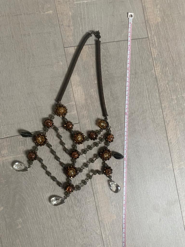 Collier en pierres précieuses brunes, Enlèvement ou Envoi, Comme neuf, Autres matériaux, Avec strass