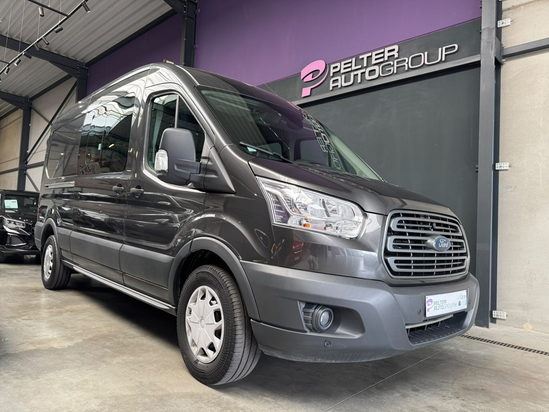 Ford Transit 2.0TDCi Dubbel Cabine Automaat 5-Zitpl 170pk, Auto's, 0 cilinders, 1995 cc, 0 kg, Leder en Stof