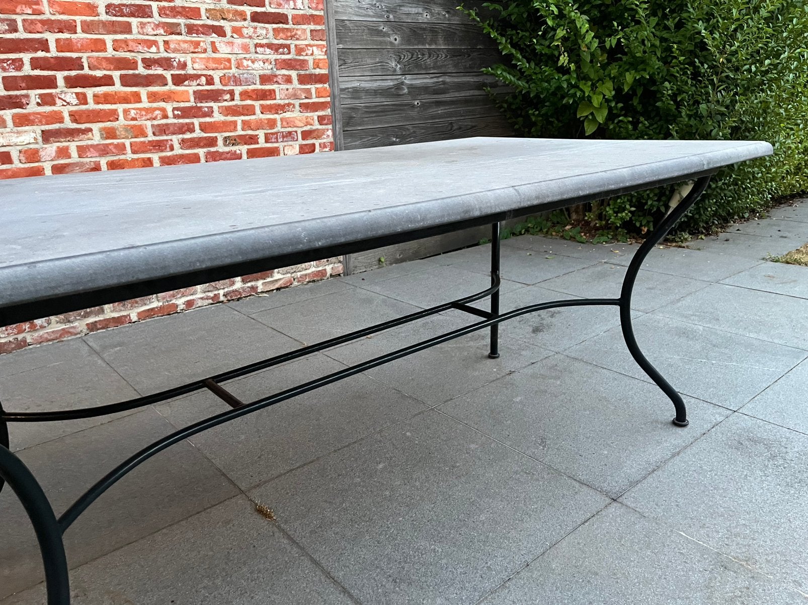 Buitentafel graniet, Tuin en Terras, Tuintafels, Ophalen, Zo goed als nieuw